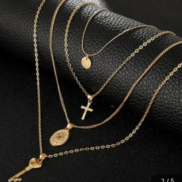 Jewelry - Gold Layered Cross/Key Necklace!